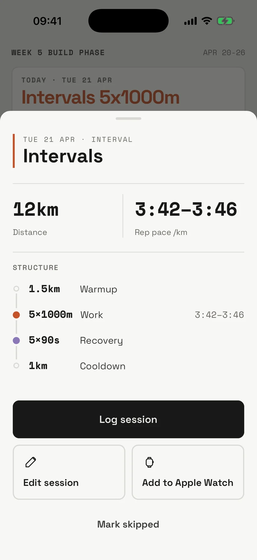 An interval session: 5 by 1000 metres at 3:42 to 3:46 per km, with an Add to Apple Watch button.